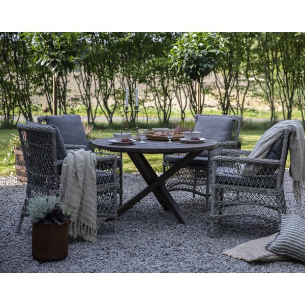 Provence-ulkoiluryhm�: Scottsdale py�re� ruskea ruokap�yt� �112 cm sis�lt�en 4 Provence-nojatuolia harmaata synteettist� rottink