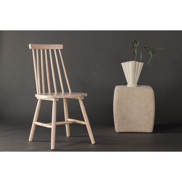 Lönneberga ruokatuoli - Whitewash Lönneberga ruokatuoli - Whitewash