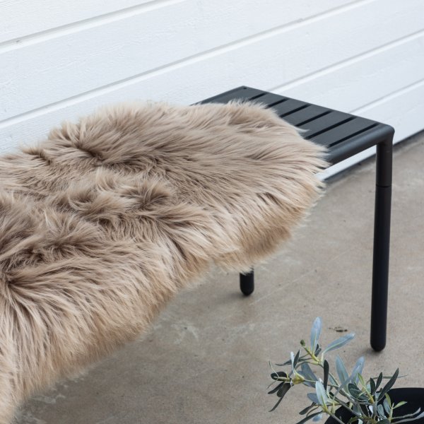 Katy fold 180 x 55 cm - ruskea tekoturkis Katy fold 180 x 55 cm - ruskea tekoturkis