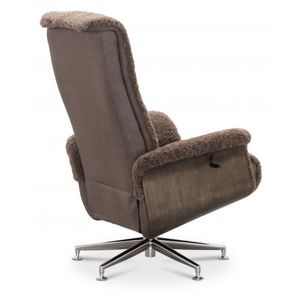 Nojatuoli jalkarahilla aitoa lampaannahkaa, tammea/ruskeaa - Ulla Nojatuoli jalkarahilla aitoa lampaannahkaa, tammea/ruskeaa - Ulla