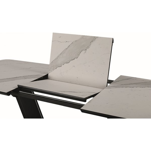 Bumbi ruokap�yt� 160-220 cm - Valkoinen/musta