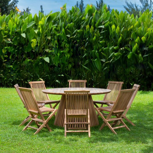 Salt�-ulkoryhm� tiikist�: py�re� tiikkip�yt� ja 8 tiikkituolia