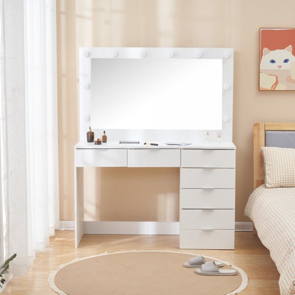Meikkipöytä valaistuksella ja säilytystilalla / Gigi Meikkipöytä valaistuksella ja säilytystilalla / Gigi
