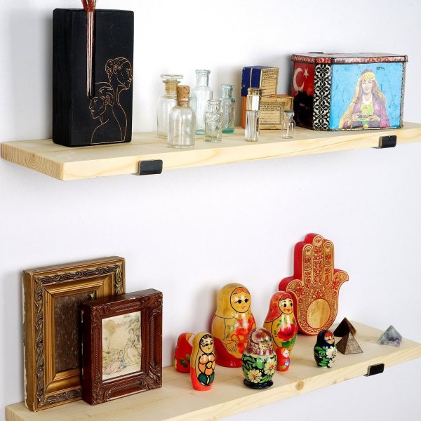 Lamba seinähylly 8 - Musta/tammi Lamba seinähylly 8 - Musta/tammi