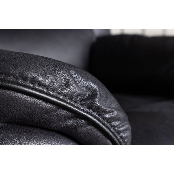 Saranda lepotuoli - musta Saranda lepotuoli - musta