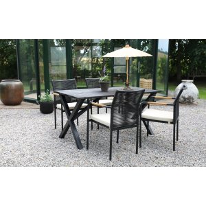 Scottsdale ulkoruokailuryhmä ruokapöytä 4 Skanör-runkoisella tuolilla - musta/tiikki/beige Scottsdale ulkoruokailuryhmä ruokapöytä 4 Skanör-runkoisella tuolilla - musta/tiikki/beige