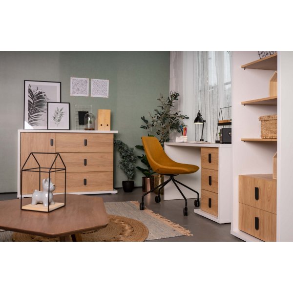 Simi lipasto 135 cm - Hickory/valkoinen Simi lipasto 135 cm - Hickory/valkoinen