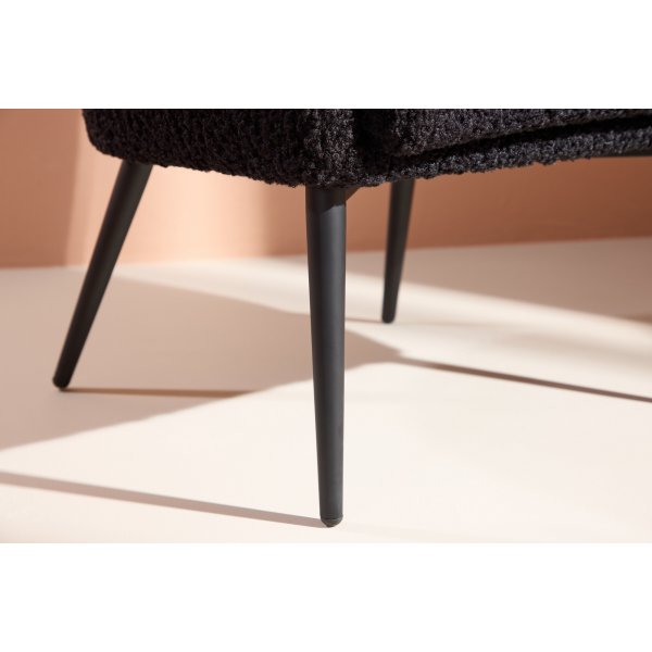 P�rr�inen nojatuoli - musta