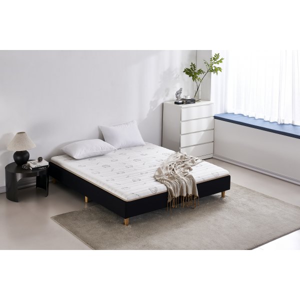 Luonnonlateksipatja Luonnonlateksipatja