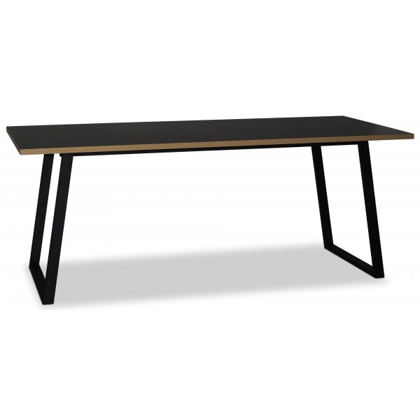 Edge ruokapöytä 190x90 - musta korkeapainelaminaatti (HPL) Edge ruokapöytä 190x90 - musta korkeapainelaminaatti (HPL)