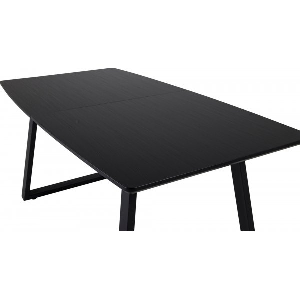 Hallsberg ruokapöytä 160-200 cm - Musta Hallsberg ruokapöytä 160-200 cm - Musta