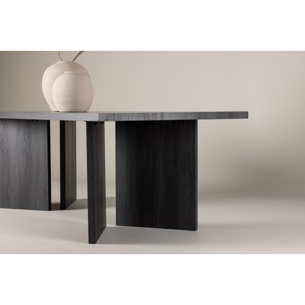 Bassholmen ruokapöytä 240 x 100 cm - Musta Bassholmen ruokapöytä 240 x 100 cm - Musta