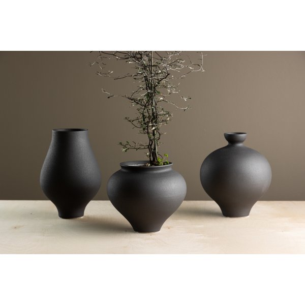 Rellis-maljakko 18 x 18 cm - Musta