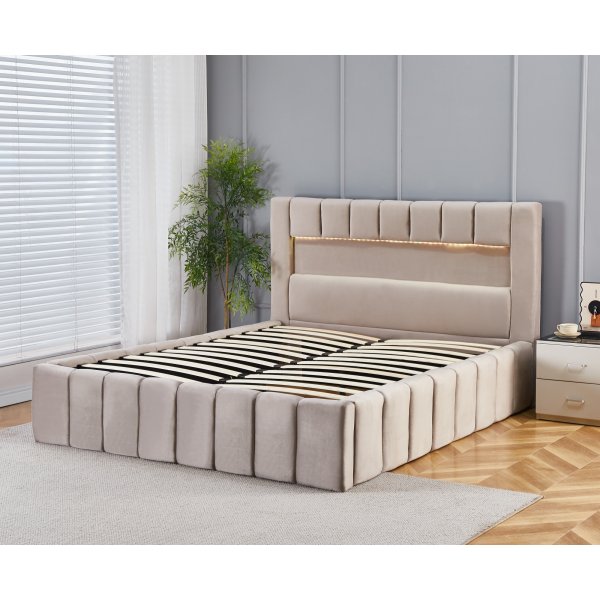 Sängynrunko LED-valaistuksella 180x200 cm + Huonekalujen tekstiilien puhdistus Sängynrunko LED-valaistuksella 180x200 cm + Huonekalujen tekstiilien puhdistus