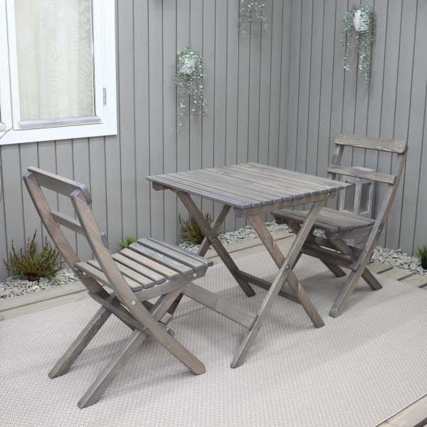Wilma ulkoryhmäpöytä 65 x 65 cm sis. 2 Knohult-tuolia - Harmaa Wilma ulkoryhmäpöytä 65 x 65 cm sis. 2 Knohult-tuolia - Harmaa