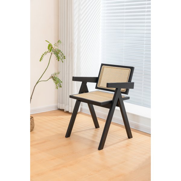 Anna-nojatuoli - Musta, keinorotingilla istuin ja selkänoja Anna-nojatuoli - Musta, keinorotingilla istuin ja selkänoja