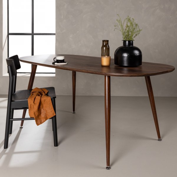 Sanford ruokapöytä 180 x 90 cm - Tummanruskea Sanford ruokapöytä 180 x 90 cm - Tummanruskea