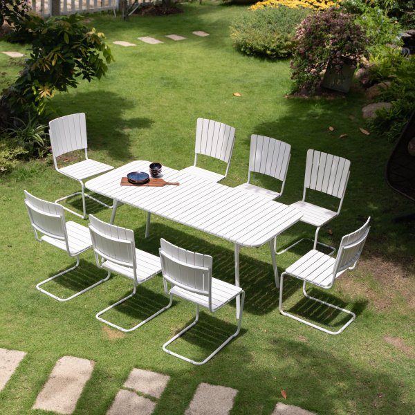 Holmö-ruokailuryhmä; pöytä 180x80 cm ja 8 tuolia - valkoinen Holmö-ruokailuryhmä; pöytä 180x80 cm ja 8 tuolia - valkoinen