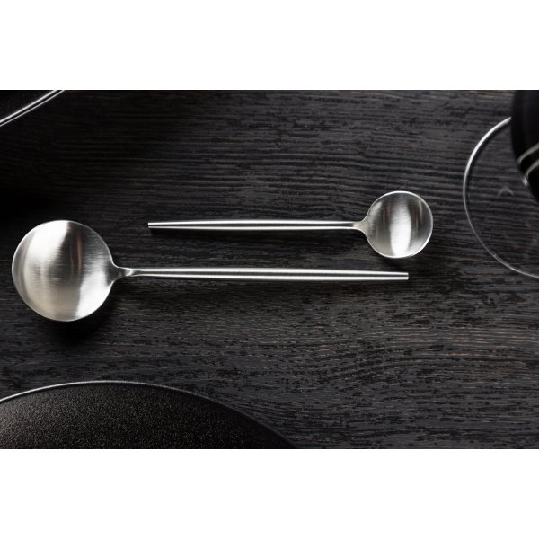 Aktiiviset ruokailuvälineet 24 kpl - hopea Aktiiviset ruokailuvälineet 24 kpl - hopea