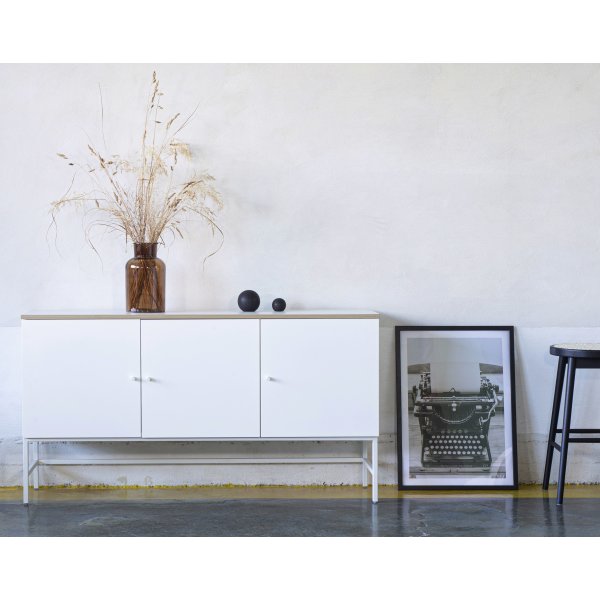 Reunasekki - Valkoinen korkeapainelaminaatti (HPL) + Huonekalujen tekstiilien puhdistus