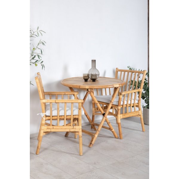 Cane ulkoruokailuryhmä 2 Cane-tuolilla - Natural/Sand beige Cane ulkoruokailuryhmä 2 Cane-tuolilla - Natural/Sand beige