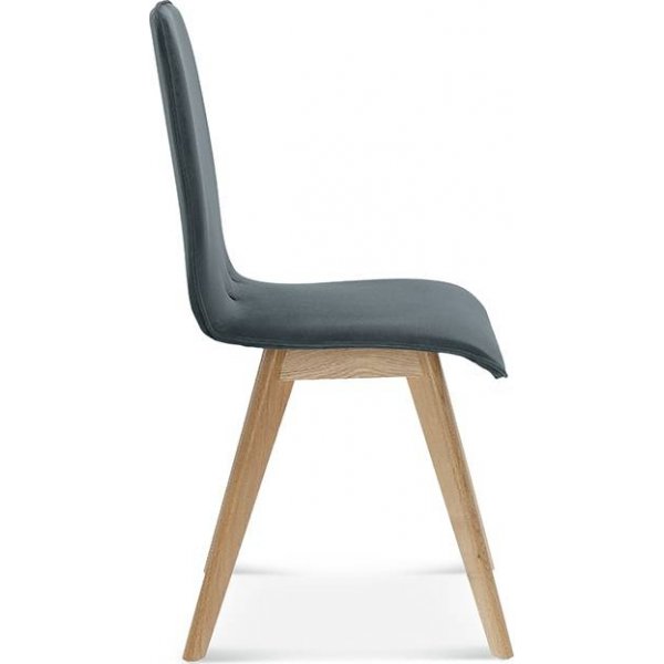 Cleo ruokatuoli - Valinnainen verhoilun ja rungon väri Cleo ruokatuoli - Valinnainen verhoilun ja rungon väri