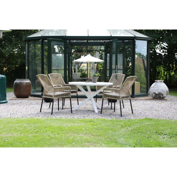 Scottsdale ulkoruokailuryhmä pöydän ympärillä 4 Ystad-runkoisella tuolilla - harmaa/beige/valkoinen Scottsdale ulkoruokailuryhmä pöydän ympärillä 4 Ystad-runkoisella tuolilla - harmaa/beige/valkoinen