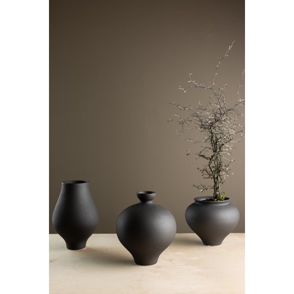 Rellis-maljakko 20 x 24 cm - Musta