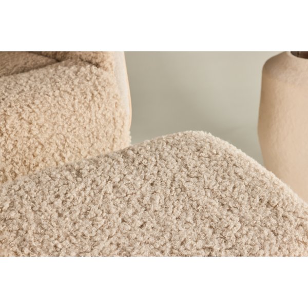 Nojatuoli jalkarahilla - Beige lampaannahkajäljitelmä/öljytty tammi + Huonekalujen puhdistus Nojatuoli jalkarahilla - Beige lampaannahkajäljitelmä/öljytty tammi + Huonekalujen puhdistus