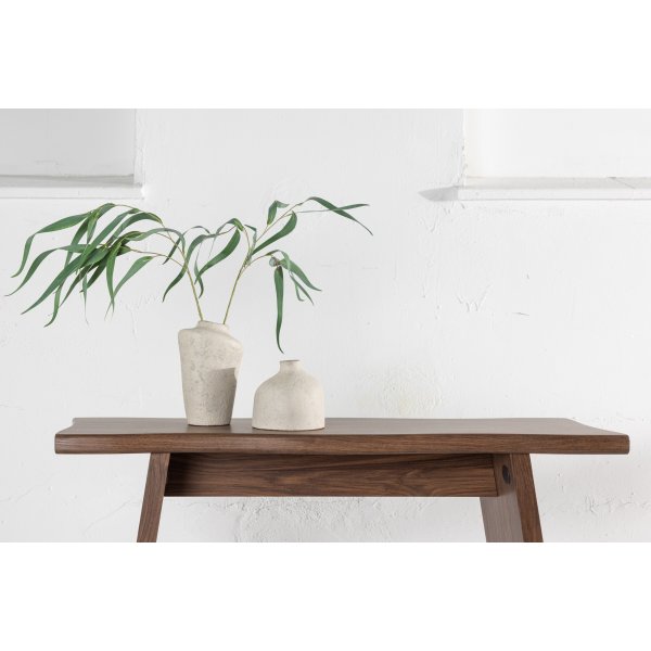 Kirkenes kirjoituspöytä 120 x 40 cm - Pähkinä Kirkenes kirjoituspöytä 120 x 40 cm - Pähkinä