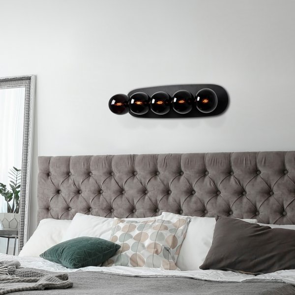 Kaivon seinävalaisin 11736 - Musta Kaivon seinävalaisin 11736 - Musta